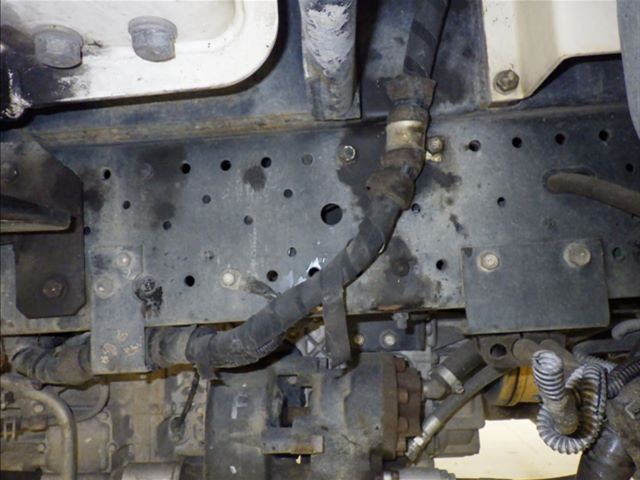 2010 Isuzu Elf dump auction photo 4