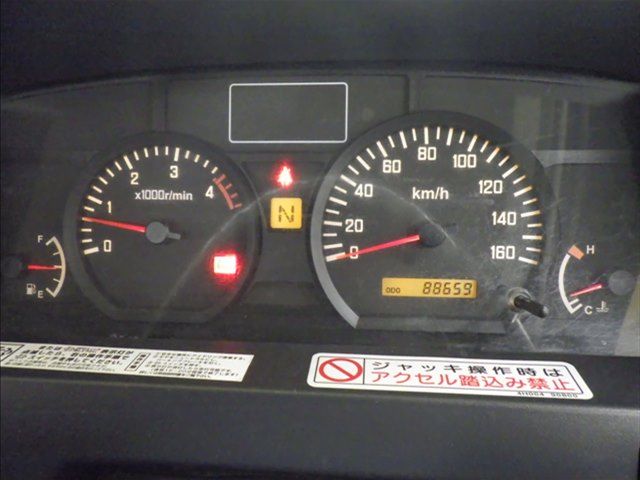 2010 Isuzu Elf dump auction photo 6