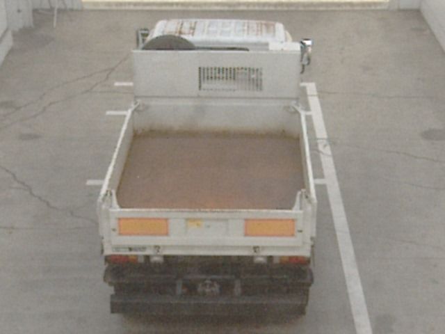 2010 Isuzu Elf dump auction photo 3