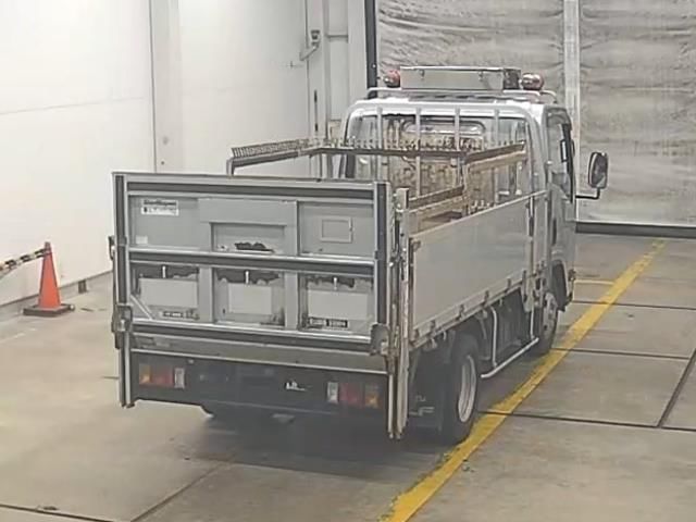 2013 Isuzu Elf Flatbed auction photo 2
