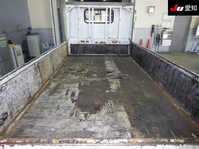 Isuzu エルフ T auction photo 4