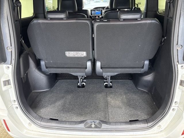 2018 Toyota Esquire GI auction photo 12