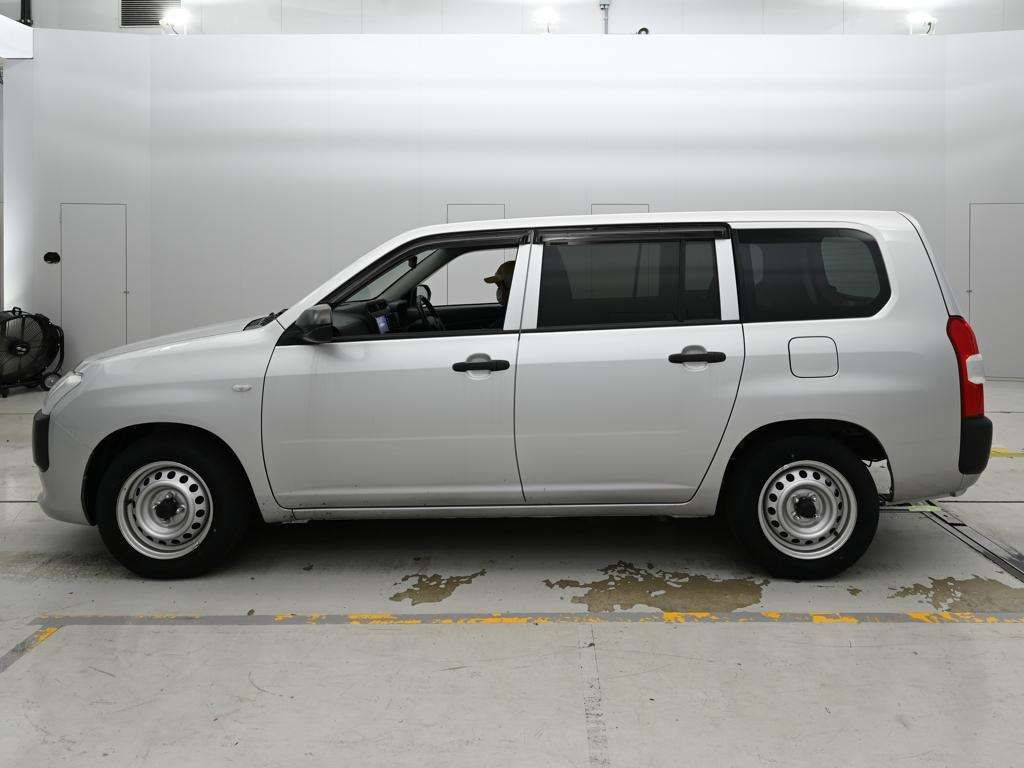 2023 Toyota Probox G auction photo 4