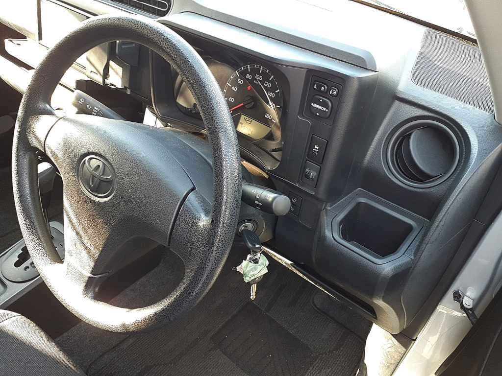 2023 Toyota Probox G auction photo 9