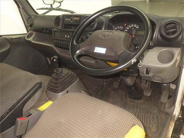 2018 Toyota Dyna Double Cab Long auction photo 3
