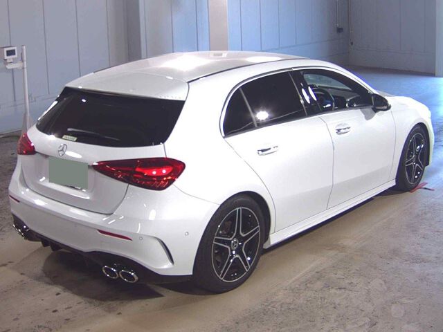 2024 Mercedes-Benz A-Class A200D AMG Line auction photo 5