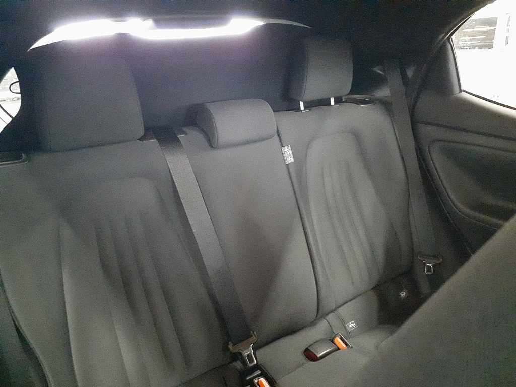 2023 Toyota Yaris ハイブリッドX auction photo 11