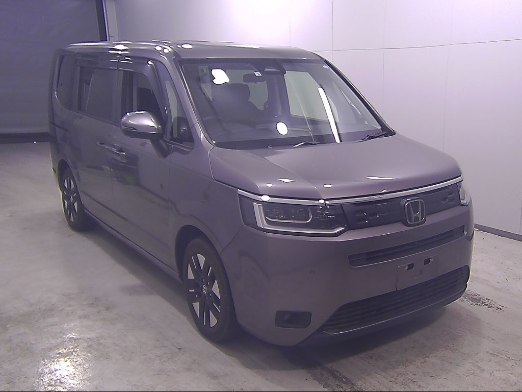 2022 Honda ステップワゴンエアー 7 people Japan auction vehicle
