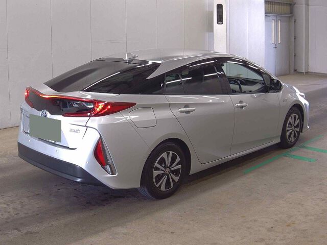 2017 Toyota Prius PHEV Aプレミアム auction photo 5