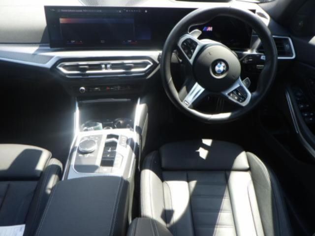 2023 BMW 3 Series M340i xDrive auction photo 3