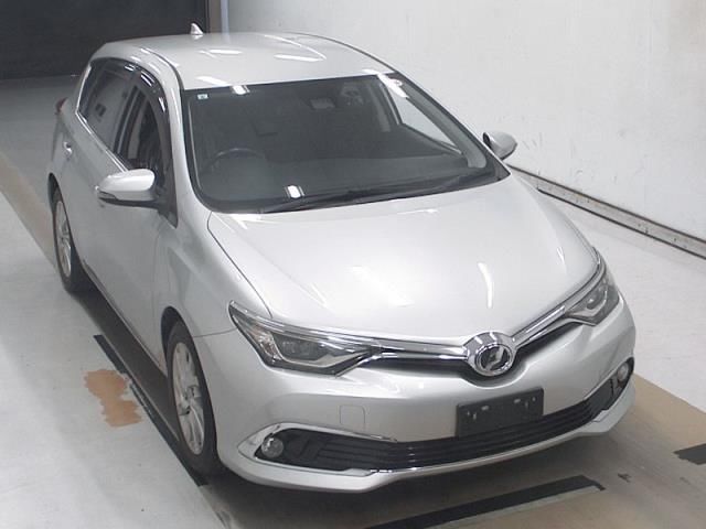 2015 Toyota Auris 180S Japan auction vehicle