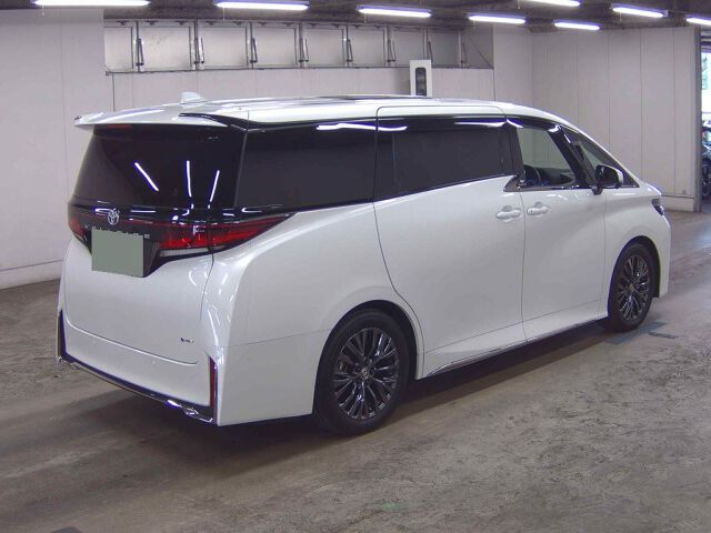 2025 Toyota Vellfire Z Premier auction photo 5