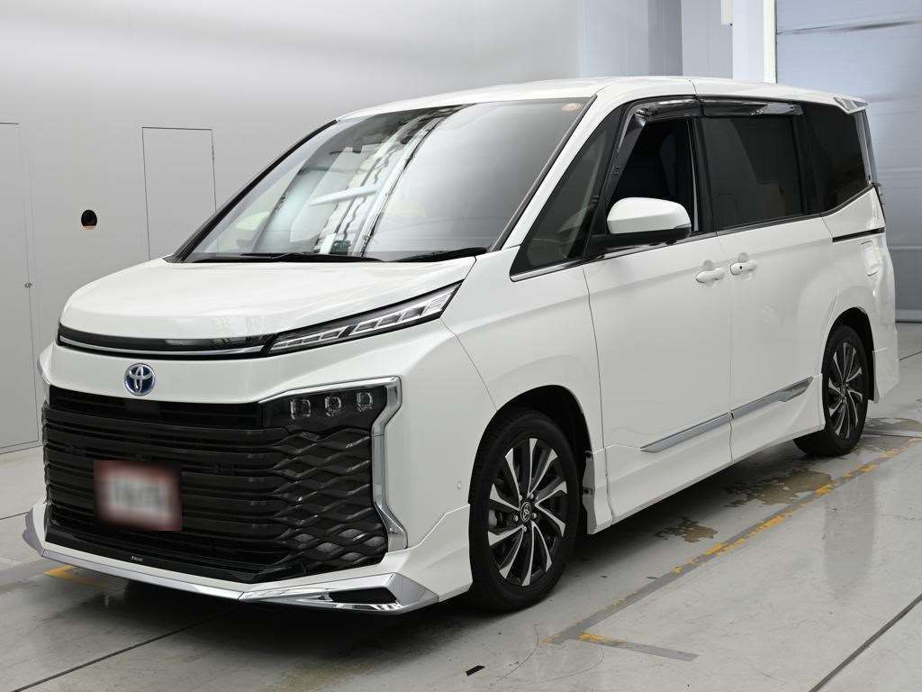 Japan Auction Vehicles 14 2023 Toyota Voxy ハイブリッドS-Z auction photo