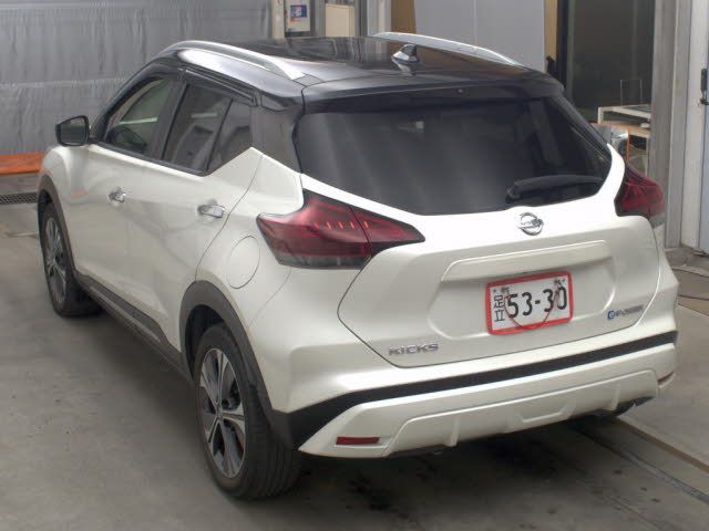 2021 Nissan Kicks X auction photo 2
