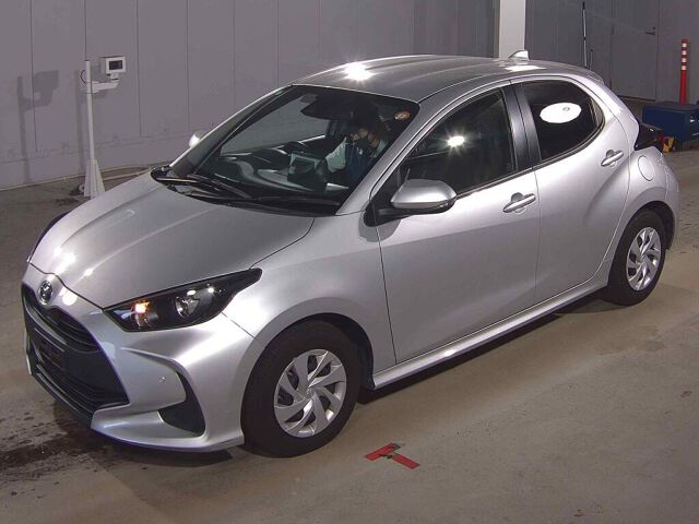2021 Toyota Yaris Hybrid X auction photo 4