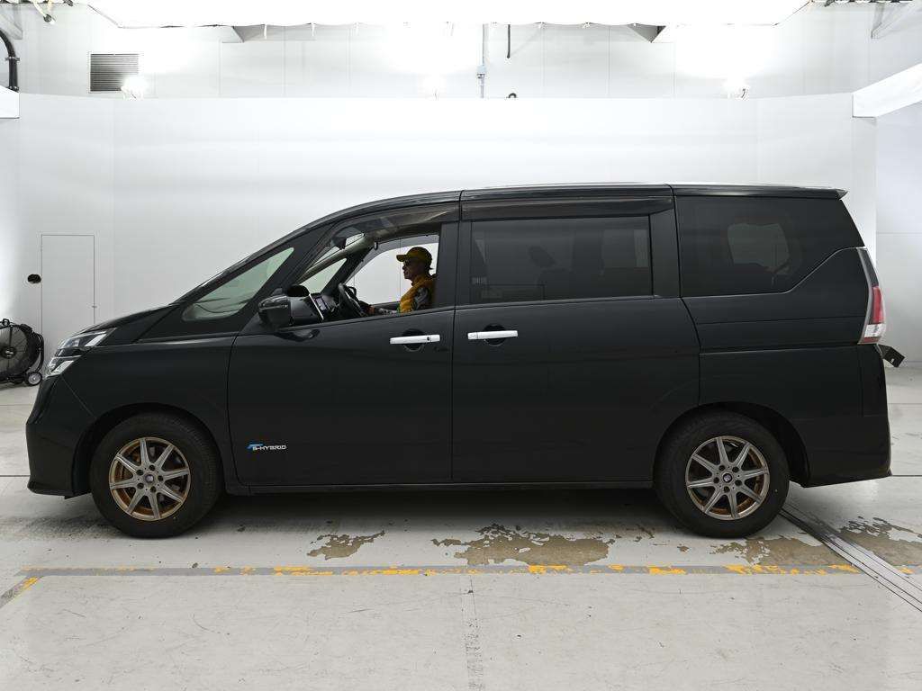 2016 Nissan Serena X auction photo 4
