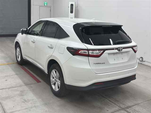 2019 Toyota Harrier Elegance auction photo 2