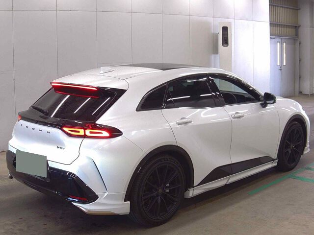 2025 Toyota Crown Sport Sports Z The 70th 4WD auction photo 5
