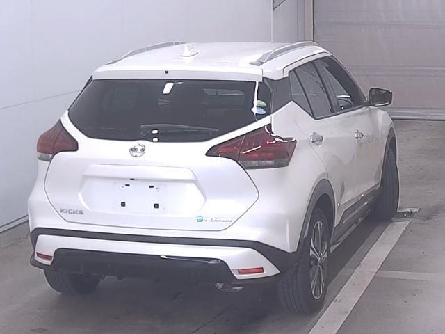 2021 Nissan Kicks X Two-Tone Interior Edition auction photo 4
