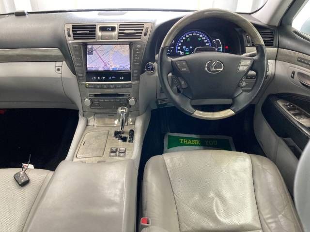 2010 Lexus LS LS600h バージョンS auction photo 2