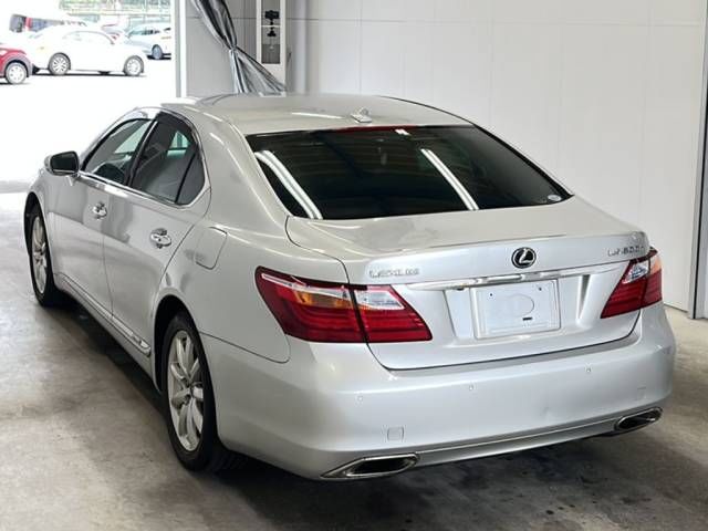 2010 Lexus LS LS600h バージョンS auction photo 5