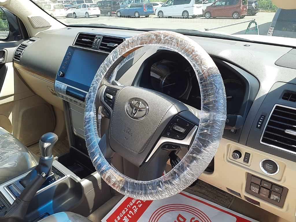 2021 Toyota Land Cruiser Prado TX Lパッケージ 4WD auction photo 9