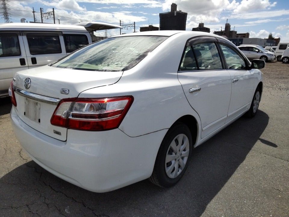 2011 Toyota Premio auction photo 2