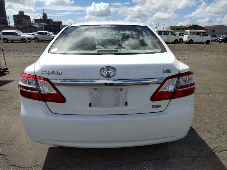 2011 Toyota Premio auction photo 5