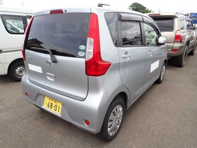 2017 Nissan Dayz J エマージェンシーブレーキレス auction photo 2