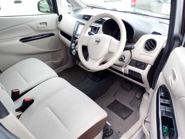 2017 Nissan Dayz J エマージェンシーブレーキレス auction photo 5