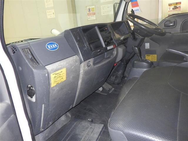 2013 Isuzu Elf dump auction photo 8