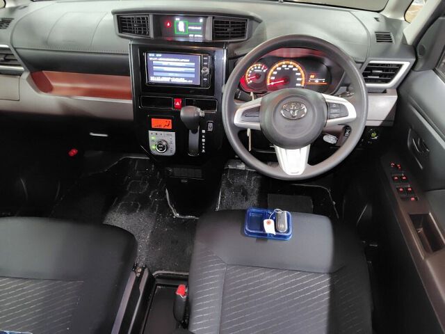2018 Toyota Tank G S auction photo 3