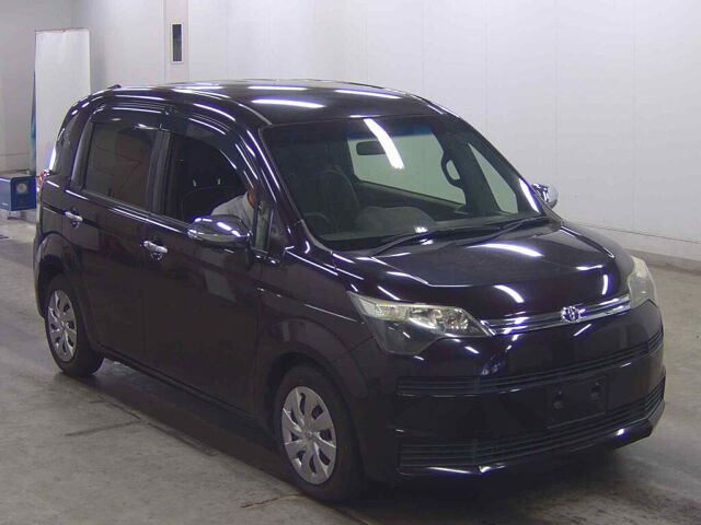 2016 Toyota Spade Fクイーン Japan auction vehicle