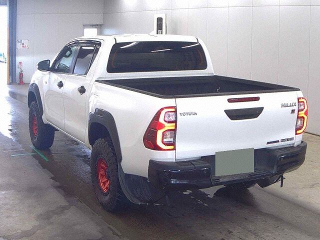 2022 Toyota Hilux Z GR Sport 4WD auction photo 2