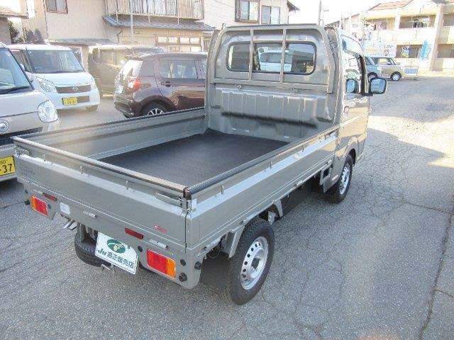 2026 Nissan クリッパー 4WD DX auction photo 2
