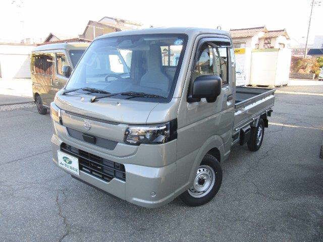 2026 Nissan 4WD DX Japan auction vehicle
