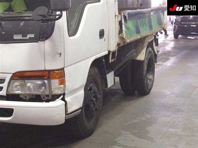1997 Isuzu dump auction photo 7