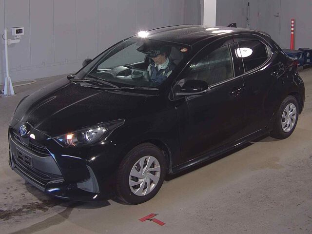 2021 Toyota Yaris Hybrid X auction photo 4