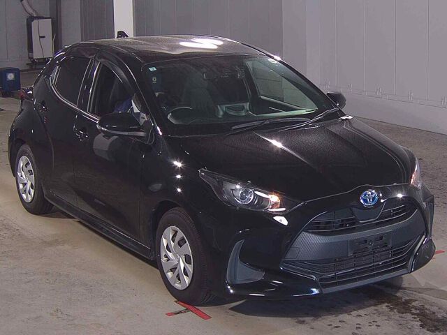 Japan Auction Vehicles 8 2021 Toyota Yaris Hybrid X auction photo