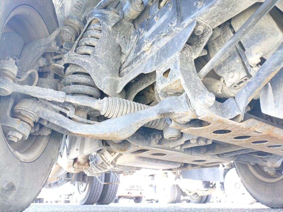 2014 Isuzu Elf auction photo 17