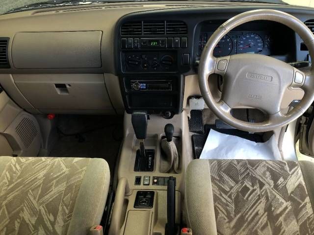 2000 Isuzu ビッグホーン 4WD フィールドスター auction photo 4