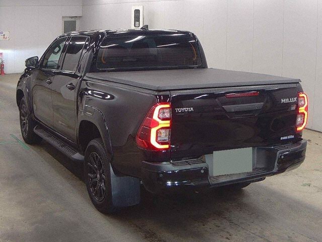 2024 Toyota Hilux Z GRスポーツ 4WD auction photo 2