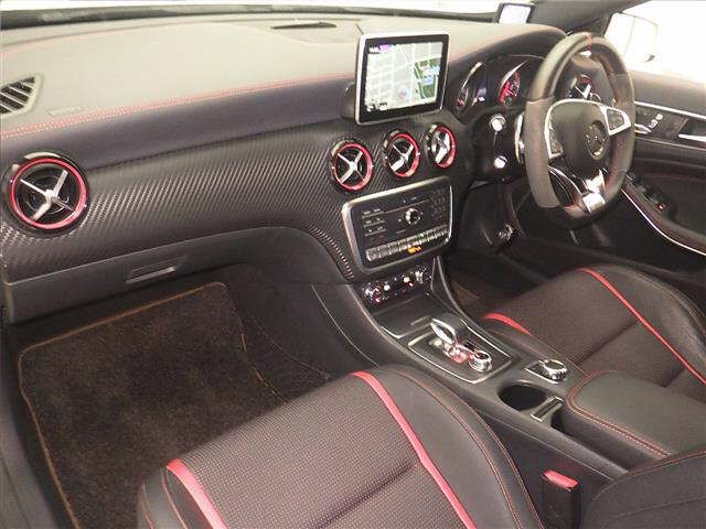 2016 Mercedes-AMG A45 4MATIC Advanced Pack auction photo 4