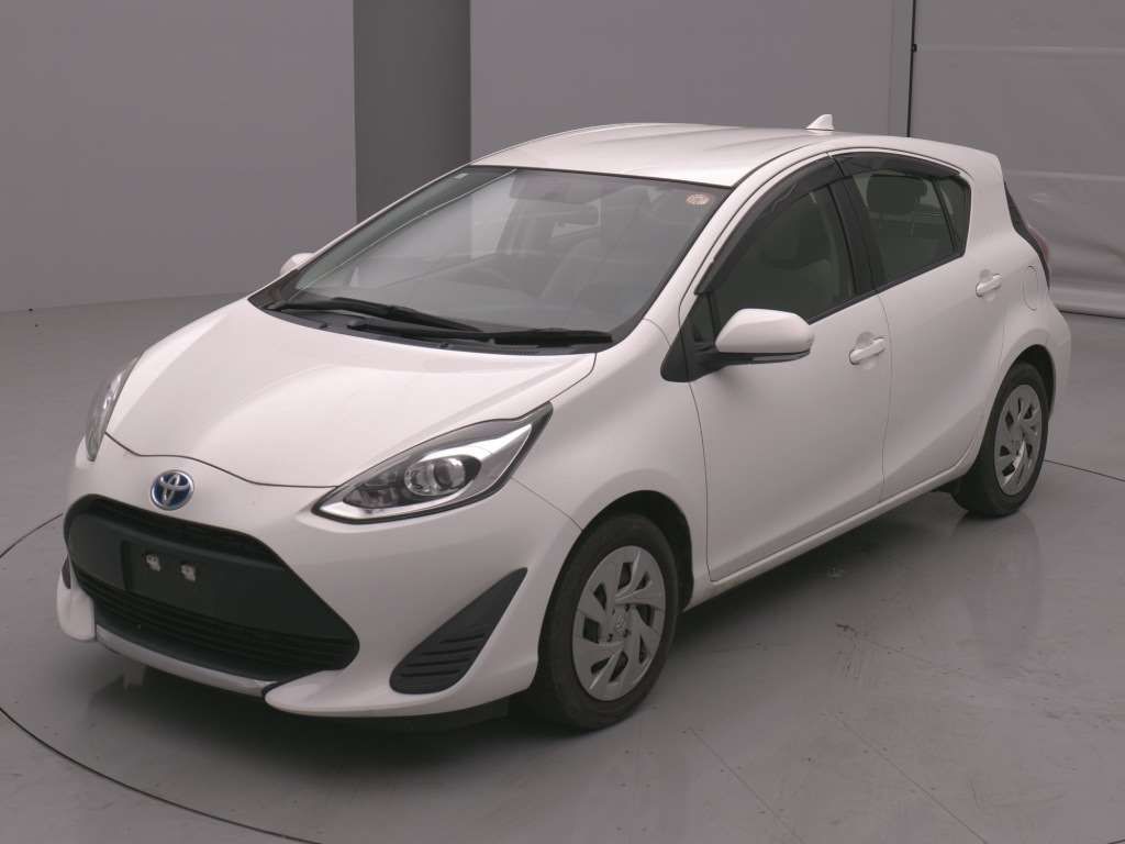 Japan Auction Vehicles 4 2021 Toyota Aqua L auction photo