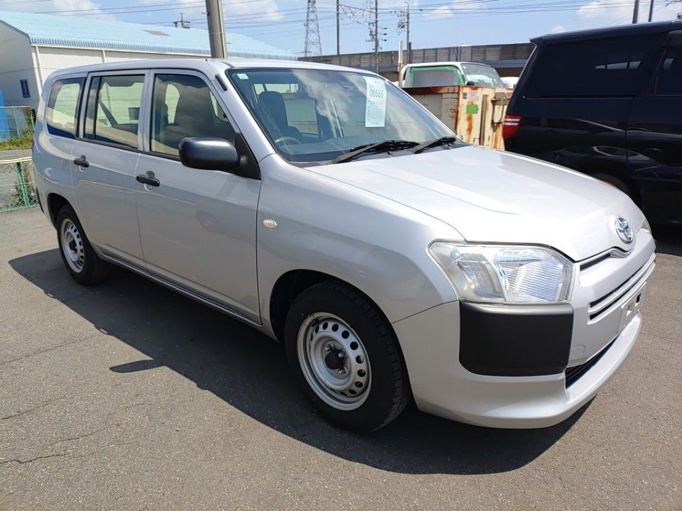 2017 Toyota Probox auction photo 4