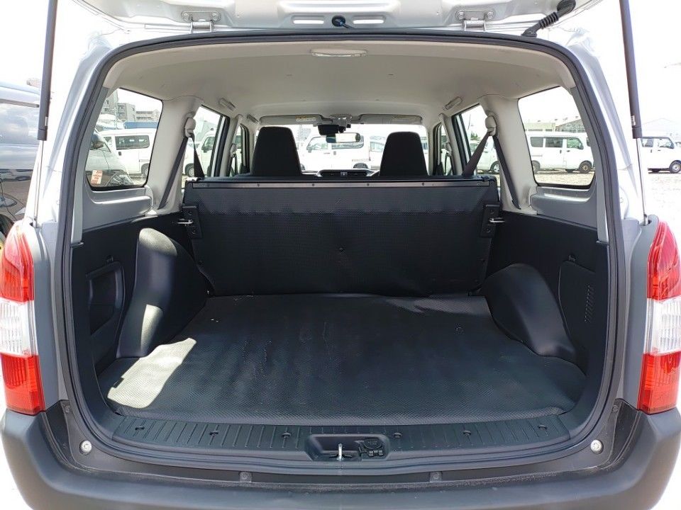 2017 Toyota Probox auction photo 8