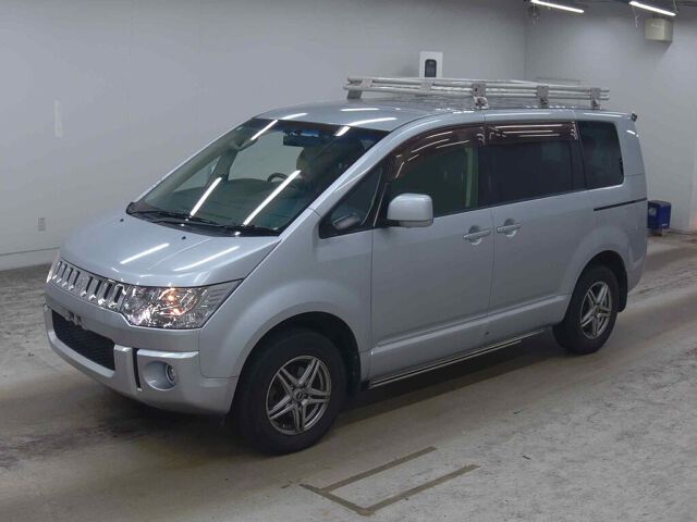 2015 Mitsubishi Delica D:5 Dパワーパッケージ 4WD auction photo 4
