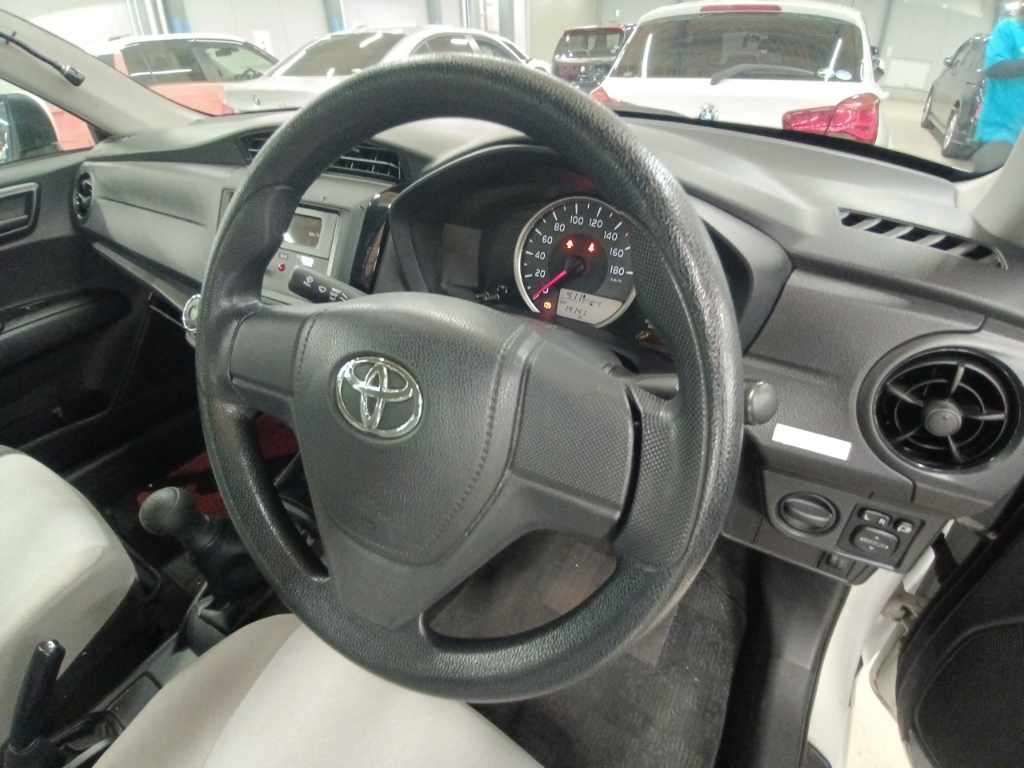 2026 Toyota Corolla Axio 1.5 X Business Package auction photo 9