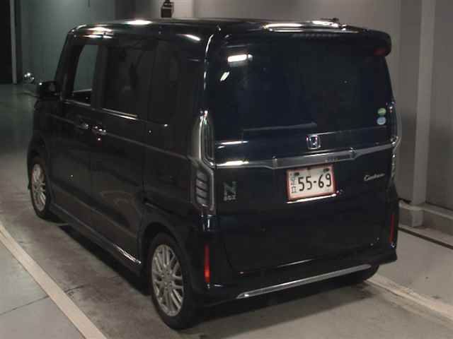 2020 Honda N-BOX カスタムLターボ auction photo 2
