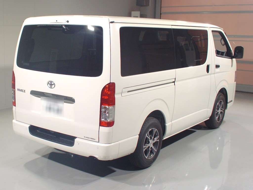 2026 Toyota Hiace Long DX GL Package auction photo 2